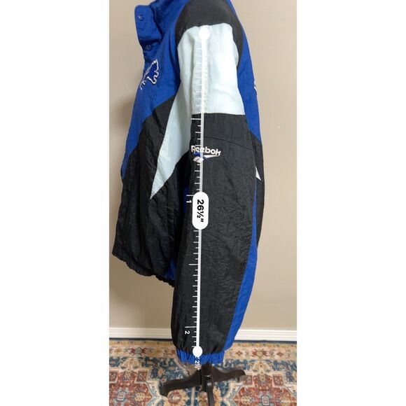 Vintage Detroit Lions Reebok NFL Pro Line nylon jacket. Unsized - Picture 7 of 12